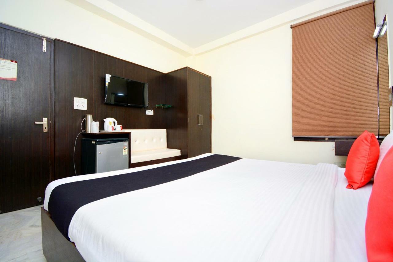 Capital O 4087 Hotel Akaal Residency Amritsar Exterior photo