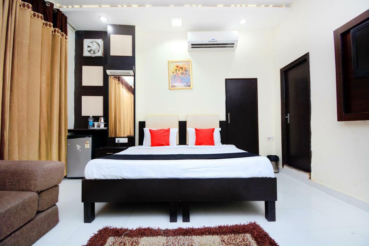 Capital O 4087 Hotel Akaal Residency Amritsar Exterior photo