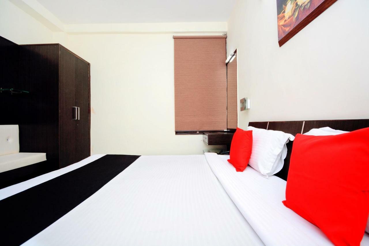 Capital O 4087 Hotel Akaal Residency Amritsar Exterior photo